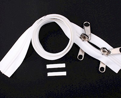 YKK zip-fastener 10 mm closed end two-way O-form white